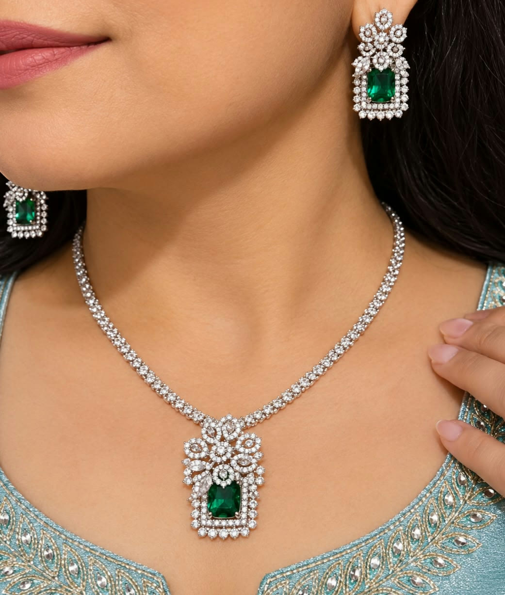 Emerald Pendant Necklace Set